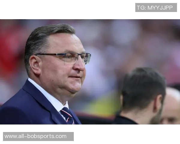 前波兰主帅米赫涅维奇未报名国足主帅选聘引发关注