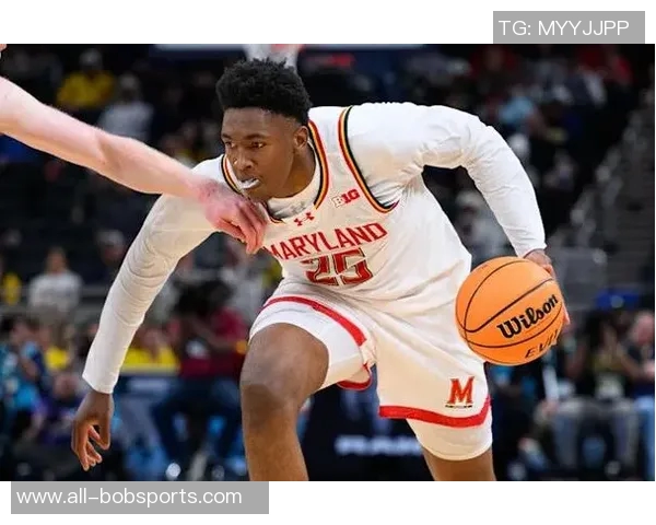 奎因创造历史20岁330天成NBA最年轻中锋单场20分10助攻纪录保持者