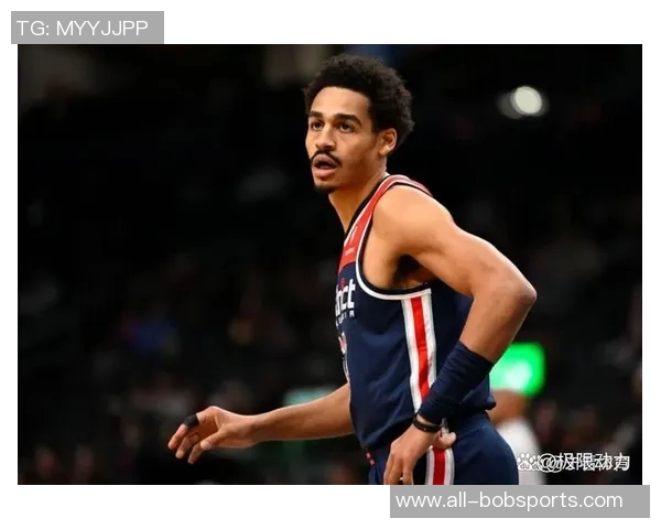 普尔半场表现出色6投3中贡献12分1篮板2助攻展现出强大实力